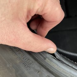 Center Automotive & Tires
