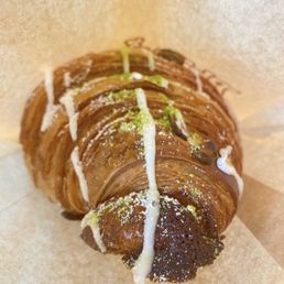 Pistachio Croissant