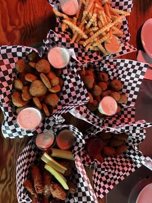 Marco Polo Bar & Grill by null