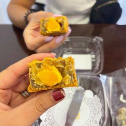 Rommy - Inside of a mooncake