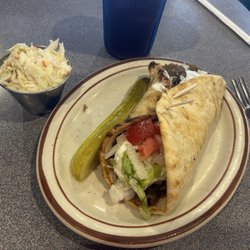 Texas Hot Lunch 4-Sons - Lamb Gyro with coleslaw