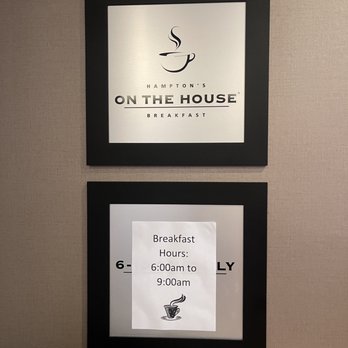 Hampton Inn Durango - Wtf? How classy is it to change breakfast hours with a price of paper. Never again. - Hotels Near Me - Durango, Colorado