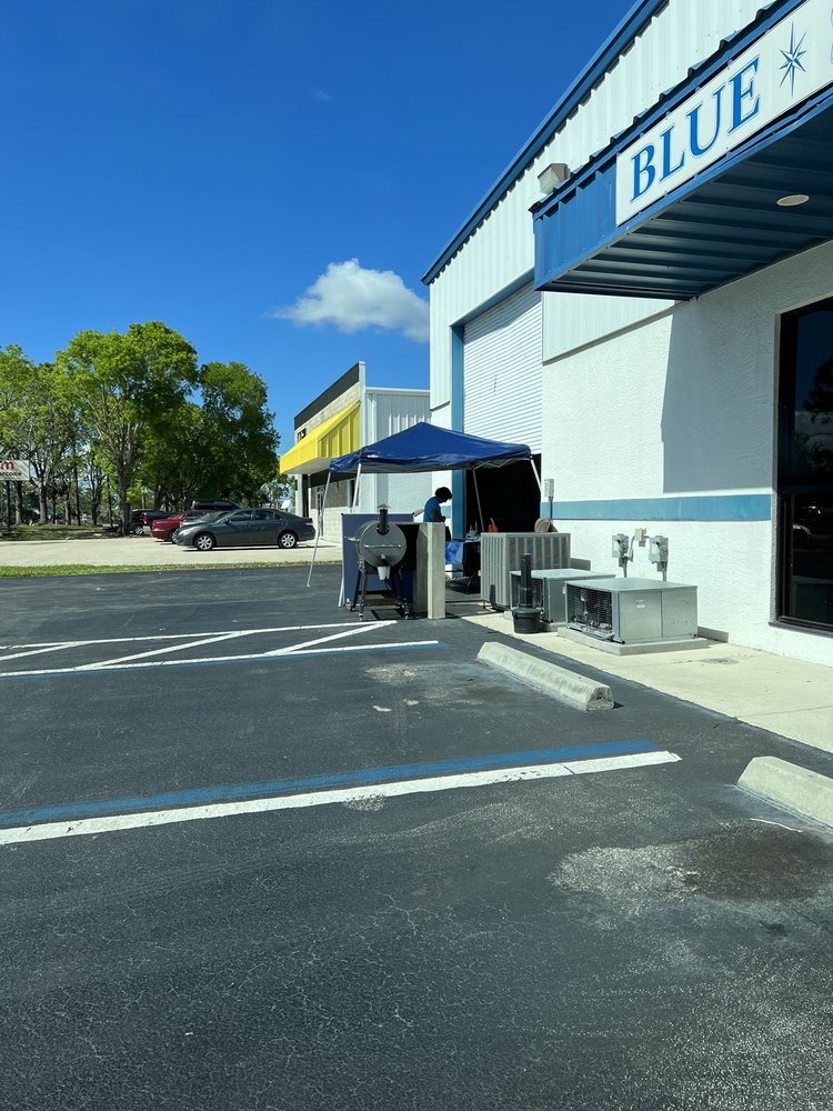 CAPT. J’S GULF SEAFOOD 6341 Metro Plantation Rd, Fort Myers, Florida