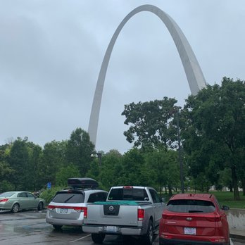 Gateway Arch - Gateway arch photo taken from parking lot. - Landmarks & Historical Buildings Near Me - St. Louis, Missouri Gateway Arch - Gateway arch photo taken from parking lot. - Landmarks & Historical Buildings Near Me - St. Louis, Missouri