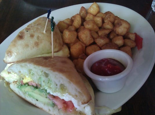 Greenlake Bar & Grill by null