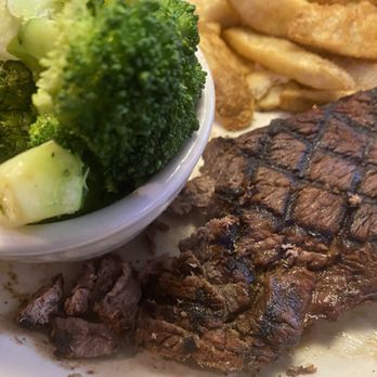 Texas Roadhouse - Steak Fries, Hand-Cut Sirloin*, Steamed Broccoli - Steakhouses Near Me - Hiram, Georgia Texas Roadhouse - Steak Fries, Hand-Cut Sirloin*, Steamed Broccoli - Steakhouses Near Me - Hiram, Georgia