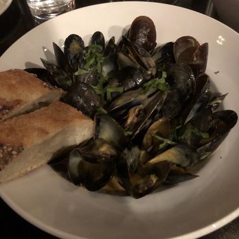 Elixir Restaurant - Mussels appetizer - New American Near Me - White River Junction, Vermont