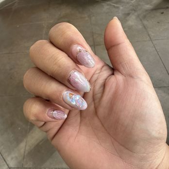 Erika Beauty Artistry - Pink cateye and stone nails - Nail Technicians Near Me - Pasadena, California