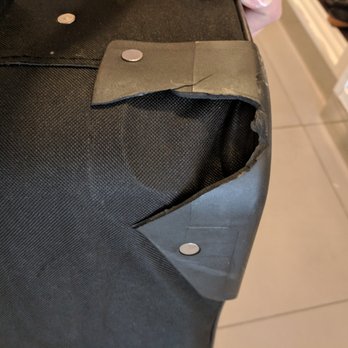 Sunwing Vacations - Broken wheel from Sunwing baggage handlers - Travel Services Near Me - Etobicoke, Ontario Sunwing Vacations - Broken wheel from Sunwing baggage handlers - Travel Services Near Me - Etobicoke, Ontario
