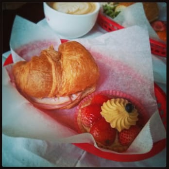Le Fournil - Croissant sandwich + strawberry pistachio tart = my fav. brumch - Bakeries Near Me - Seattle, Washington