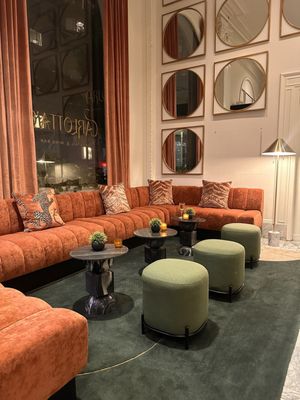 Carlotta's Cocktail & Wine Bar by null
