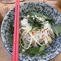 pho salad lemongrass chicken confit
