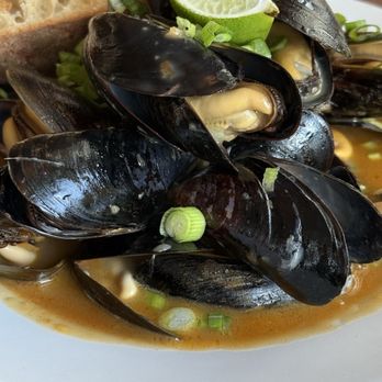 The Back Eddy - The muscles from Maine - Seafood Near Me - Westport, Massachusetts