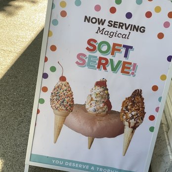 Trophy Cupcakes and Party - They have soft serve! - Coffee & Tea Near Me - Seattle, Washington