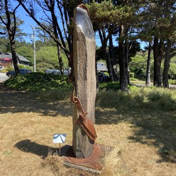 Mo's Seafood & Chowder - Interesting statue in nearby park #SalmonJourney - Seafood Near Me - Cannon Beach, Oregon Mo's Seafood & Chowder - Interesting statue in nearby park #SalmonJourney - Seafood Near Me - Cannon Beach, Oregon