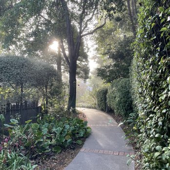 Cambria Pines Lodge - Pathway - Hotels Near Me - Cambria, California Cambria Pines Lodge - Pathway - Hotels Near Me - Cambria, California