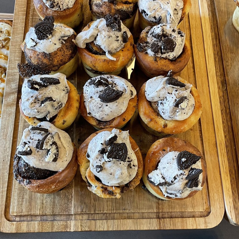 Lemon Gals - Oreo Cinnaroll - Coffee & Tea Near Me - San Pablo, California Lemon Gals - Oreo Cinnaroll - Coffee & Tea Near Me - San Pablo, California