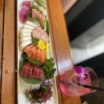 Ki Modern Japanese + Bar - Sashimi platter - Japanese Near Me - Toronto, Ontario Ki Modern Japanese + Bar - Sashimi platter - Japanese Near Me - Toronto, Ontario