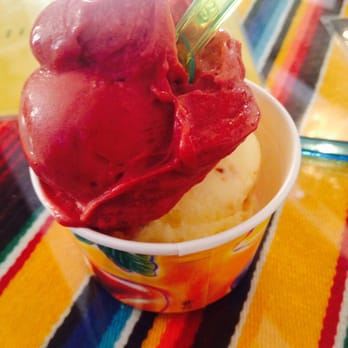 La Heladería Mexicana - Helado mora-tequila (espectacular!) con mandarina picante - Ice Cream & Frozen Yogurt Near Me - Barcelona, B La Heladería Mexicana - Helado mora-tequila (espectacular!) con mandarina picante - Ice Cream & Frozen Yogurt Near Me - Barcelona, B