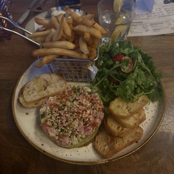 Industria Pizzeria + Bar - Tuna tartare - Pizza Near Me - Laval, Quebec Industria Pizzeria + Bar - Tuna tartare - Pizza Near Me - Laval, Quebec