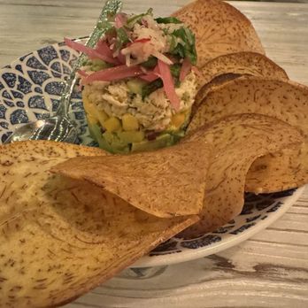 The Hampton Social - Atlanta - CRAB & AVOCADO - New American Near Me - Atlanta, Georgia The Hampton Social - Atlanta - CRAB & AVOCADO - New American Near Me - Atlanta, Georgia