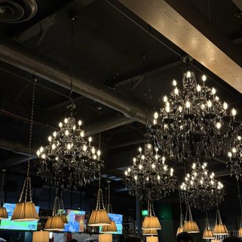 Culinary Dropout - Ambiance - New American Near Me - San Diego, California Culinary Dropout - Ambiance - New American Near Me - San Diego, California