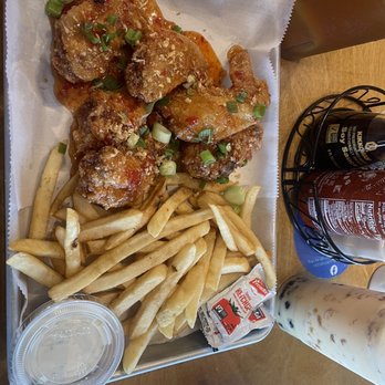 East Ocean Restaurant - Sweet chili wings with fries - Vietnamese Near Me - Edinburg, Texas