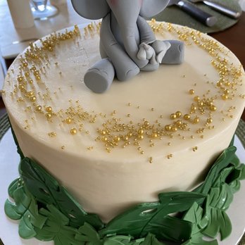 Sweet Somethings - Custom cake by Victoria - Bakeries Near Me - Wilmington, Delaware Sweet Somethings - Custom cake by Victoria - Bakeries Near Me - Wilmington, Delaware