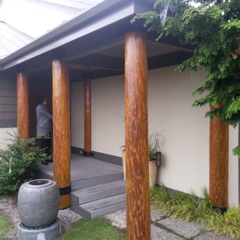 Seattle Paint & Design - Residential restored log posts & full re-paint of stucco home - Painters Near Me - Arlington, Washington Seattle Paint & Design - Residential restored log posts & full re-paint of stucco home - Painters Near Me - Arlington, Washington