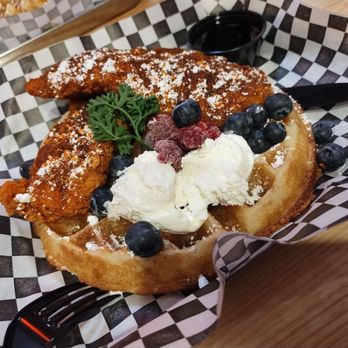 Wing Zone - Chicken and waffles - Chicken Shop Near Me - Redlands, California