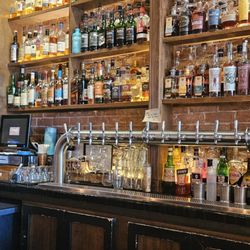 The Brickyard Downtown - Bar seating