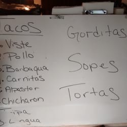 La Pequena - Specials