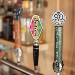 Birdies Golf Bar - Crested Butte's premier Golf Simulator & Sports Bar. Located at the corner of Elk Ave and 3rd St. connected to Pitas in Paradise!