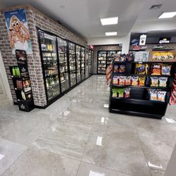 Covello Liquor & Bar