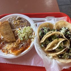 California Taco Shop - De Lengua tacos