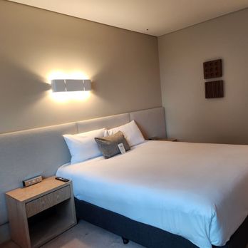 Crown Promenade Hotel - Hotels Near Me - Melbourne, VIC