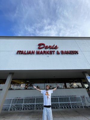 Doris Italian Market & Bakery by null