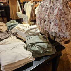 Francesca's Collections