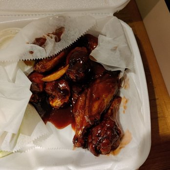 Mamma Flora's Trattoria - Honey bbq wings - Italian Near Me - Ewing, New Jersey Mamma Flora's Trattoria - Honey bbq wings - Italian Near Me - Ewing, New Jersey
