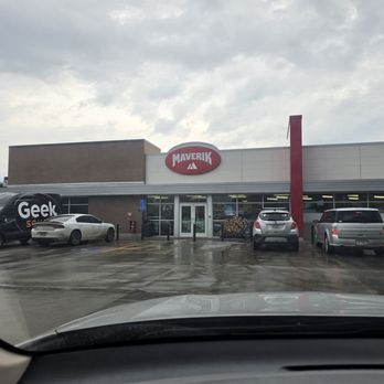 Maverik Adventure's First Stop - Facades - Gas Stations Near Me - Des Moines, Iowa