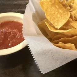 Chips & salsa