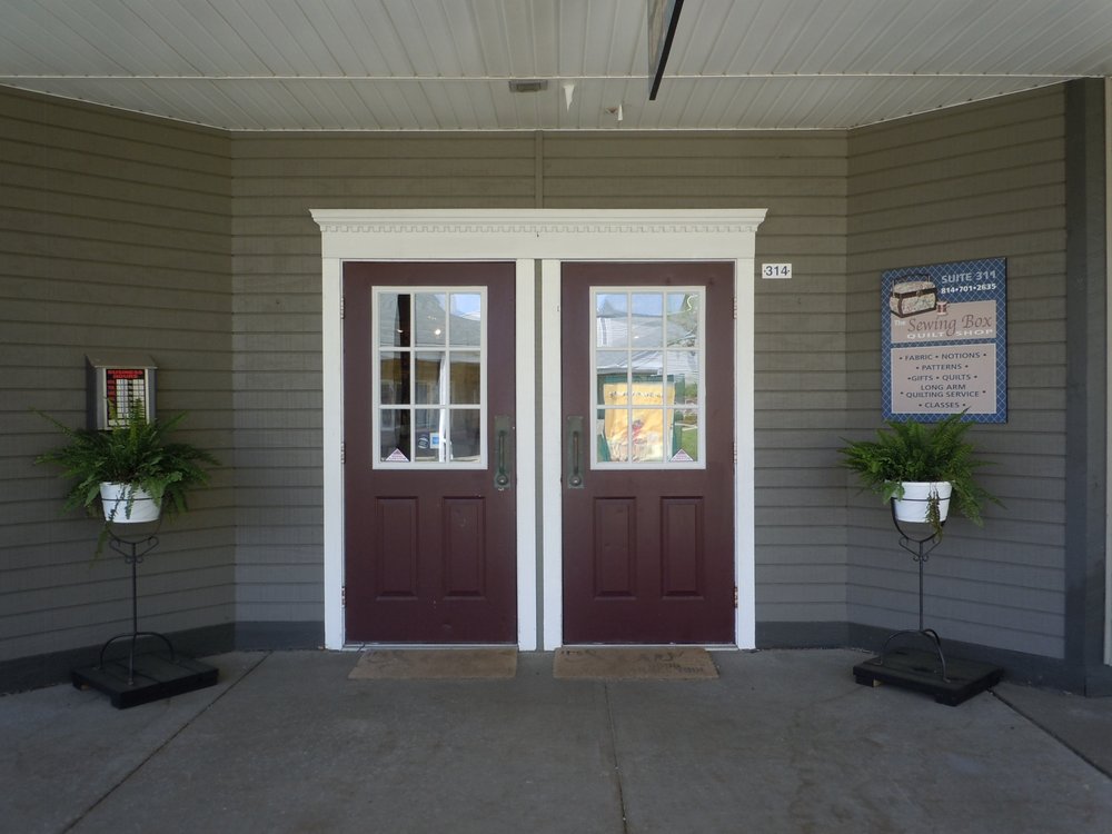 THE SEWING BOX QUILT SHOP Updated September 2024 144 Eleventh Ave