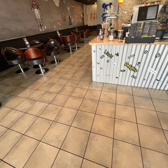 Litchi Delights - Restaurant - seating / ordering - Poke Near Me - Pembroke Pines, Florida Litchi Delights - Restaurant - seating / ordering - Poke Near Me - Pembroke Pines, Florida