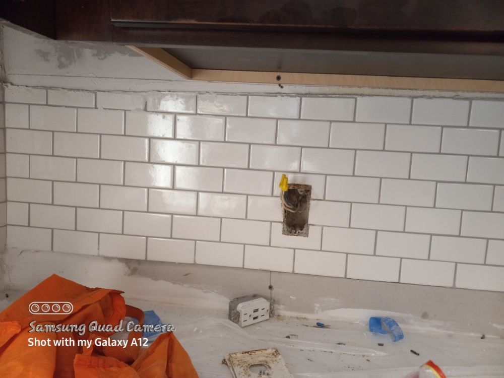 Slide of R&J Perez General Contractors