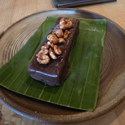 Dark chocolate with peanut butter ice cream