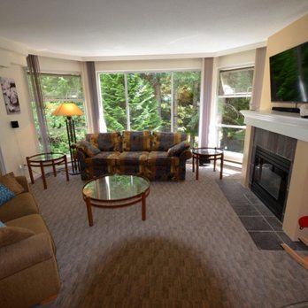 Woodrun Lodge - Large, bay windows provide lots of light and views of beautiful redwood forest. - Hotels Near Me - Whistler, British Columbia Woodrun Lodge - Large, bay windows provide lots of light and views of beautiful redwood forest. - Hotels Near Me - Whistler, British Columbia