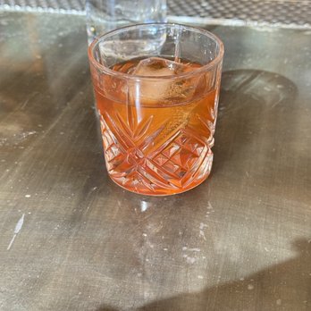 Tupelo Honey - An old fashioned with Woodford rye - Southern Near Me - Franklin, Tennessee Tupelo Honey - An old fashioned with Woodford rye - Southern Near Me - Franklin, Tennessee