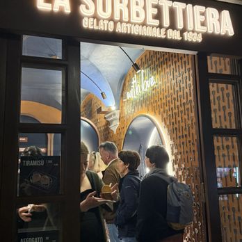 La Sorbettiera - Ice Cream & Frozen Yogurt Near Me - Florence, FI