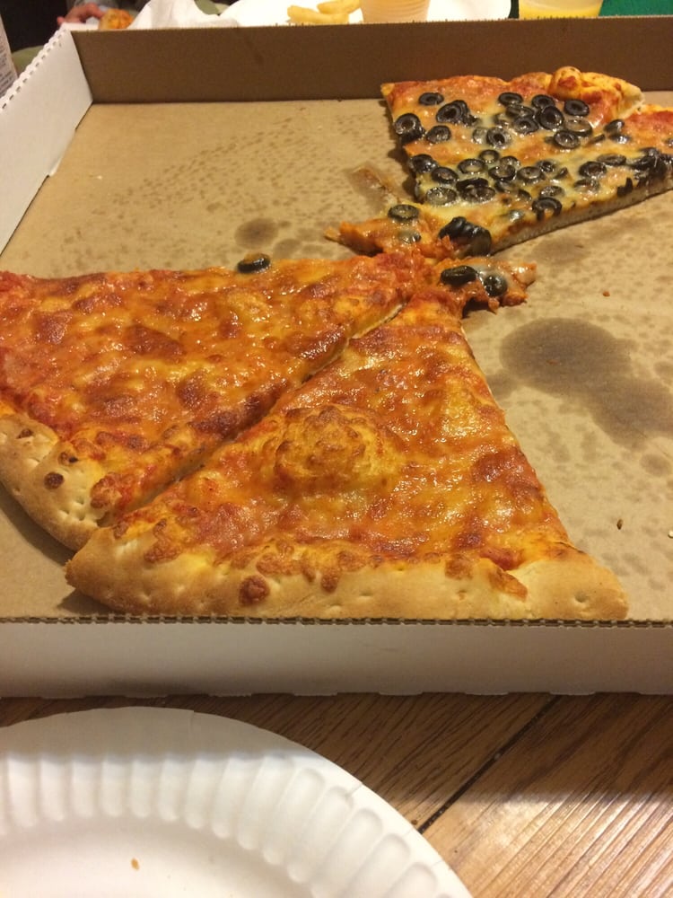 CARAMEL’S ICE CREAM & PIZZA Updated September 2024 700 Reisterstown