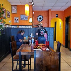 El Crucero Mexican Restaurant - Take Your Face on Vacation!
